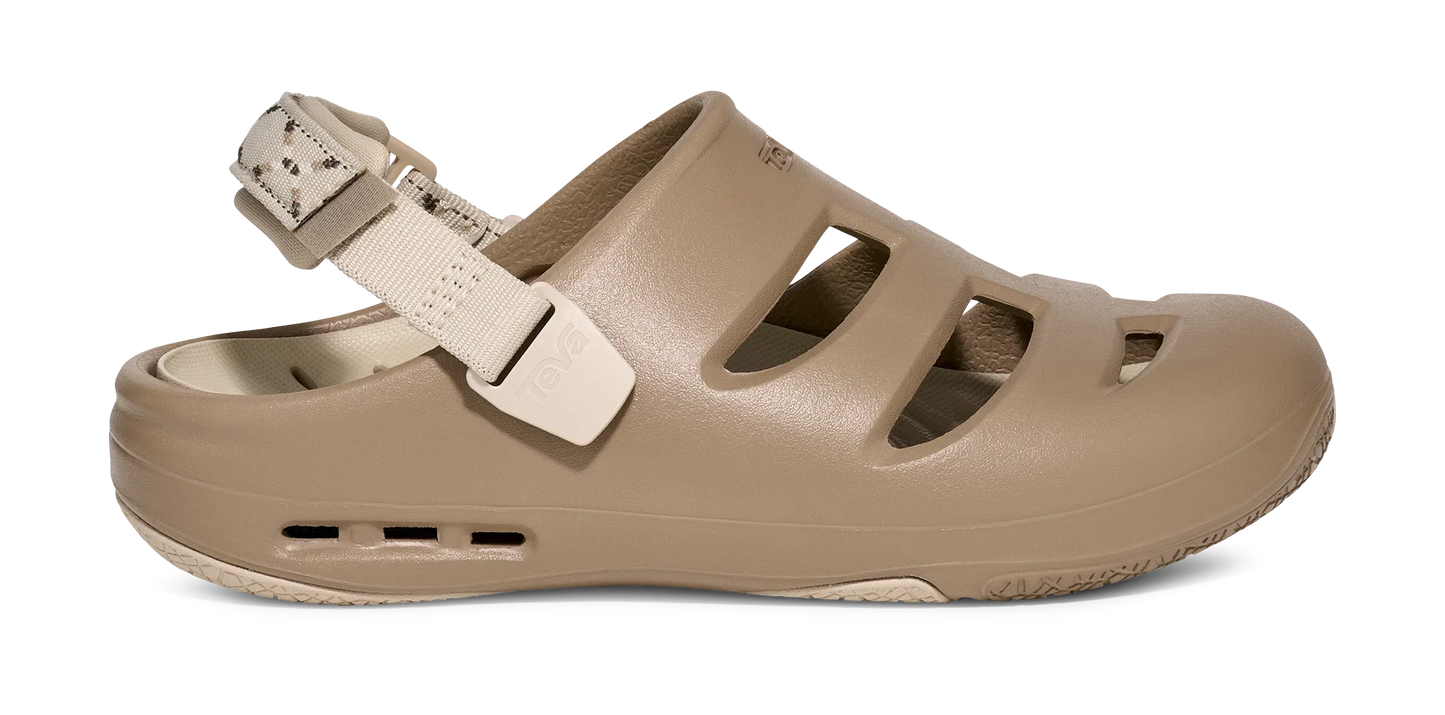 ApreAqua Closed-Toe Water Sandal